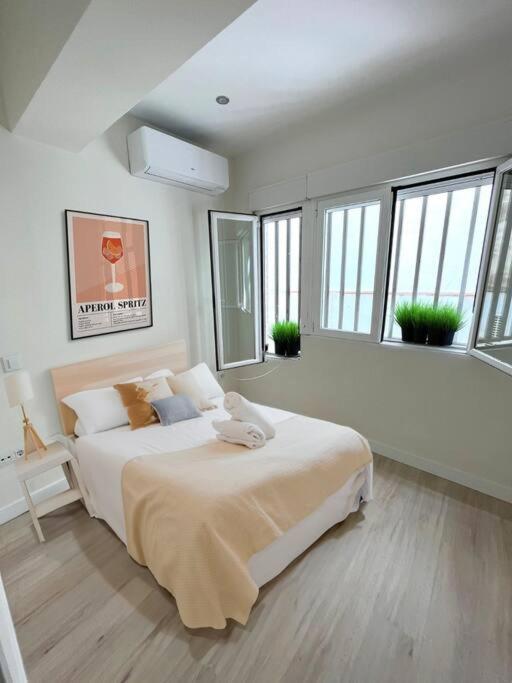Amazing Apt 1 Hab Para 4Pax En La Plaza De Chueca マドリード エクステリア 写真